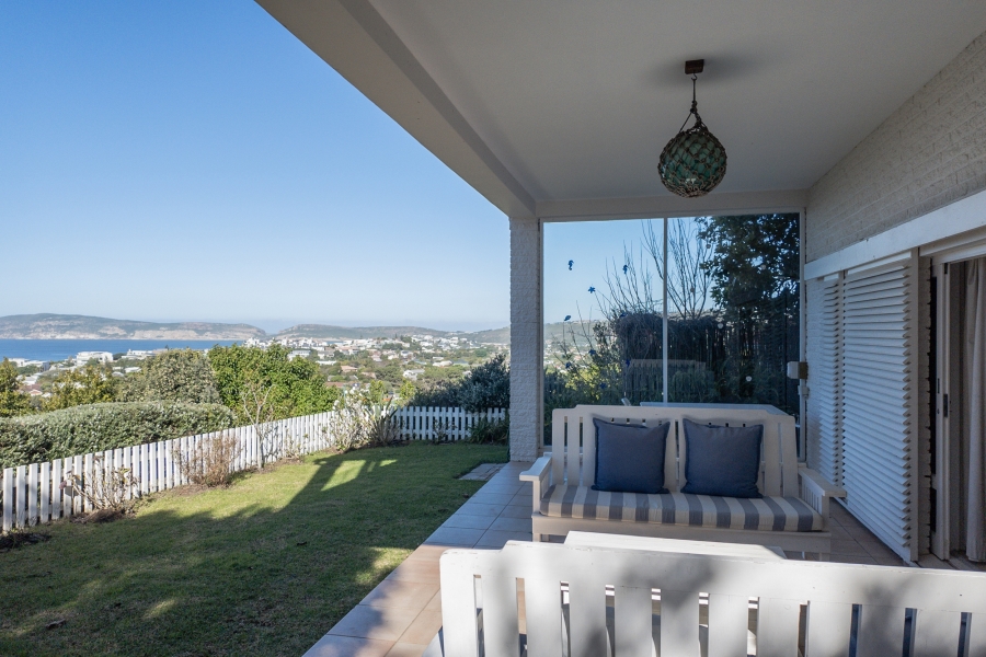 To Let 4 Bedroom Property for Rent in Lower Robberg Western Cape